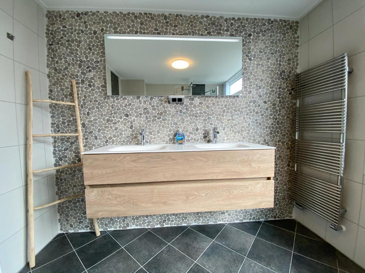 Beach House Makai - Family House With Finnish Sauna, 2 Bathrooms And Only Minutes From The Beach De Koog  Buitenkant foto